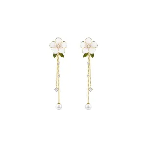 Wander Camellia Tassel Gold Earrings